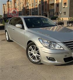 هیوندای جێنسس